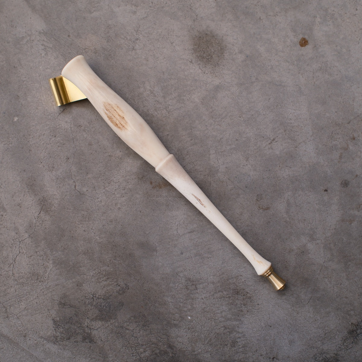 【10/15(水)20時発売】DAO HUY HOANG/カリグラフィーホルダー/Full Antler with Chess Brass Finial Oblique Pen Holder