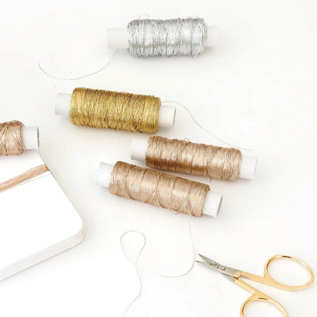 Studio Carta/Metallic Thread - Gold-100 yards (90m)
