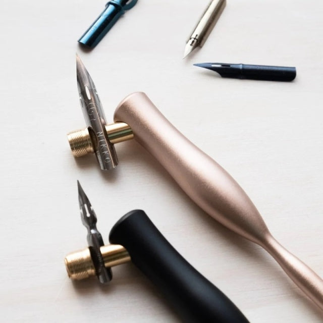 Tom's Studio/Calligraphy Holder/Flourish - The Universal Calligraphy Pen(Black Curve Oblique)