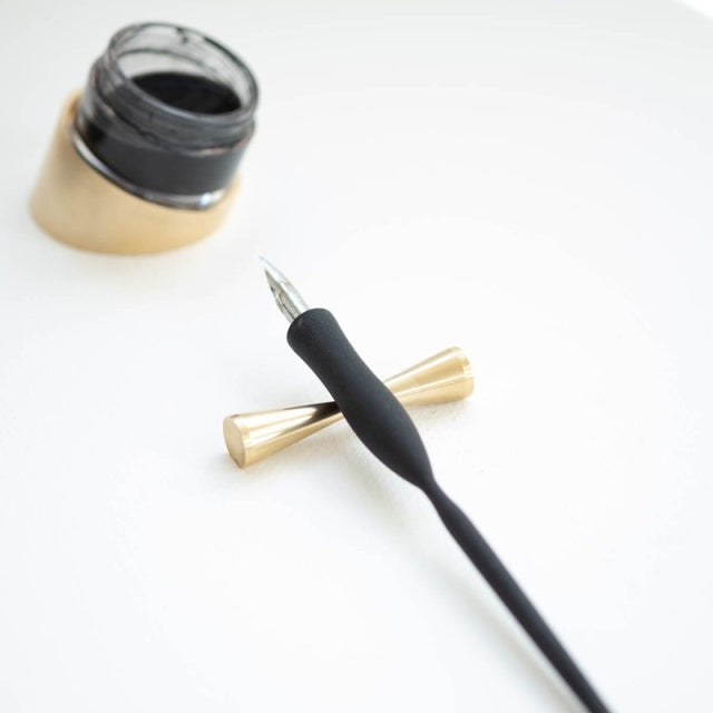 Tom's Studio/カリグラフィーホルダー/Flourish Curve - Straight Calligraphy Pen Black