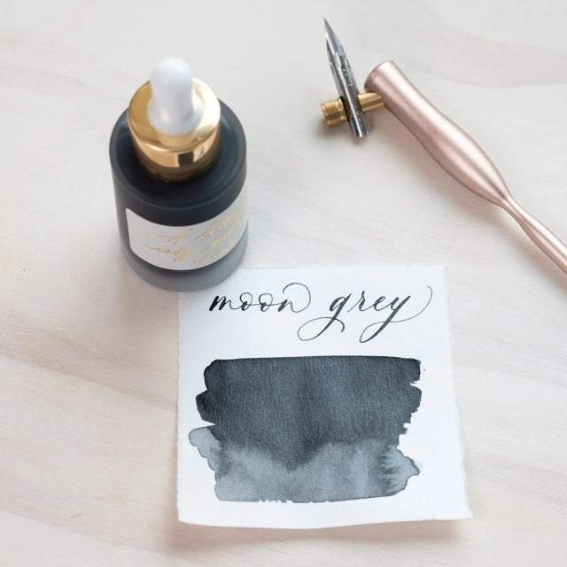 Tom's Studio/カリグラフィーインク/Calligraphy Ink - Moon Grey