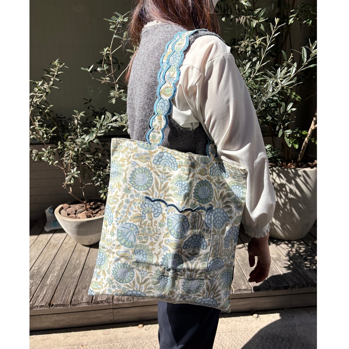 WRITE for the planet/チャリティープロダクト/Paper Tree Selection - A4バッグ