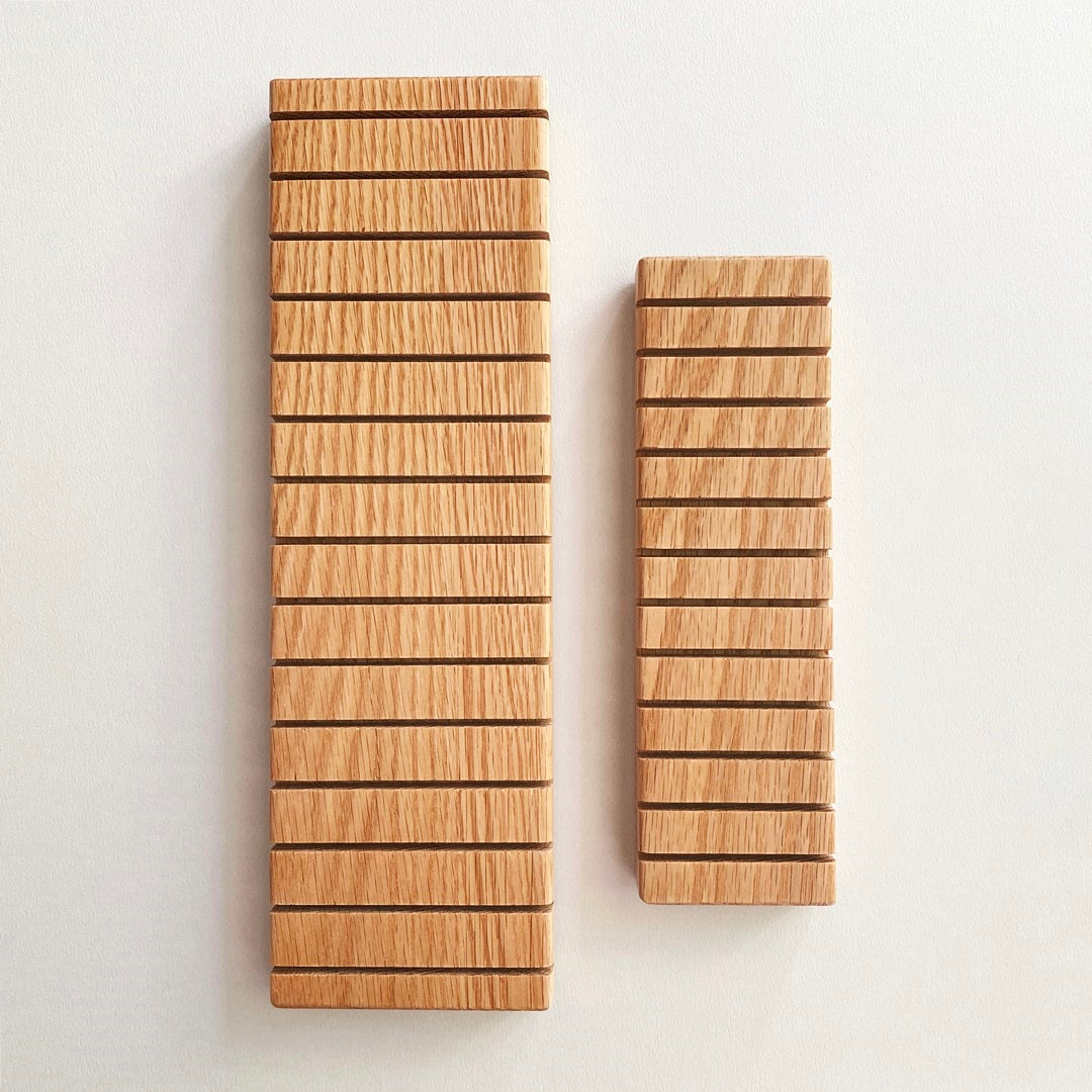 【きれいめファッション51選】上品さと清潔感をキープし Logos Calligraphy/ドライラック/Wooden Racks Drying その他