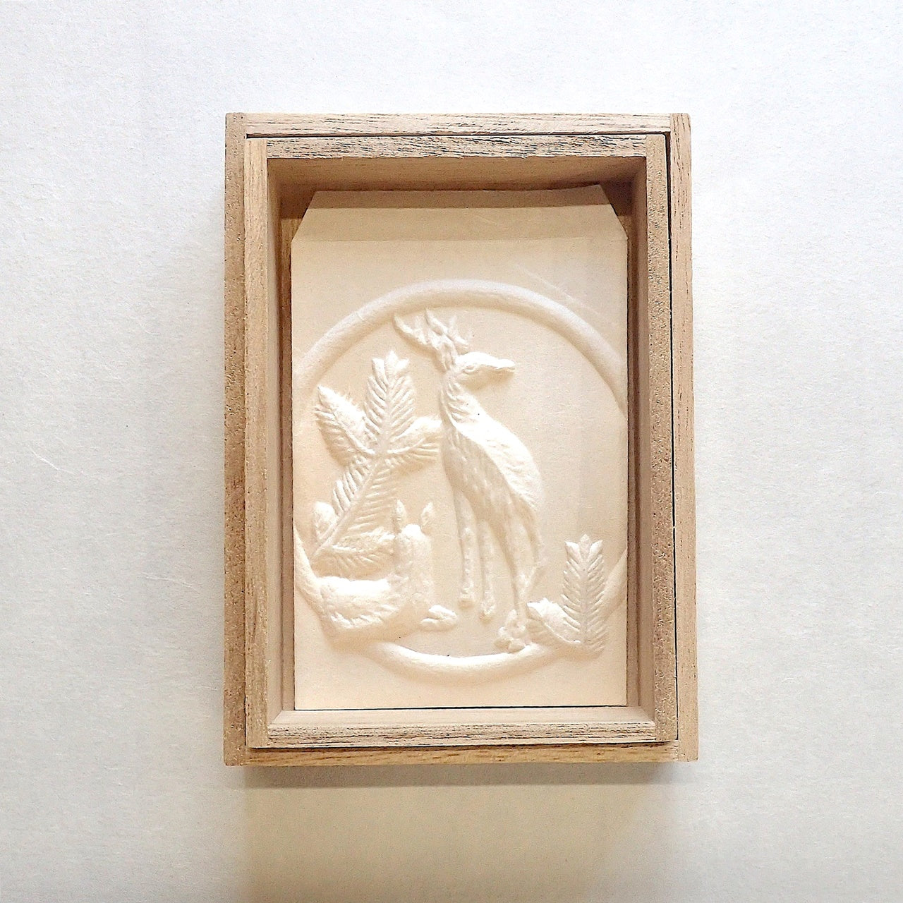 Tetsuya Nagata / Decorative Pochi Elegant Couple Deer (Paulownia Box)