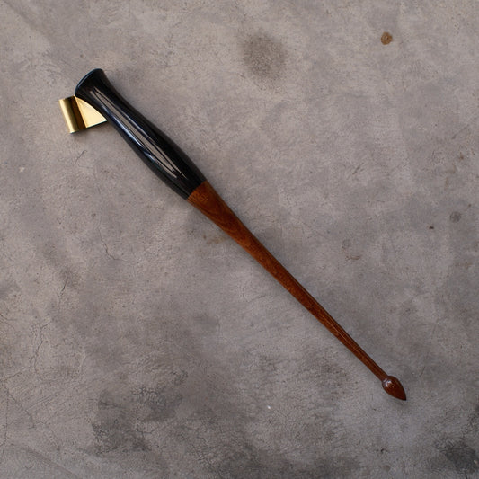 [Released on Wednesday, October 15th at 8:00 PM] DAO HUY HOANG / Calligraphy Holder / Buffalo Horn and Walnut Oblique Pen Holder