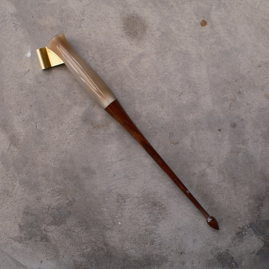 【10/15(水)20時発売】DAO HUY HOANG/カリグラフィーホルダー/Buffalo horn and Walnut Oblique Pen Holder