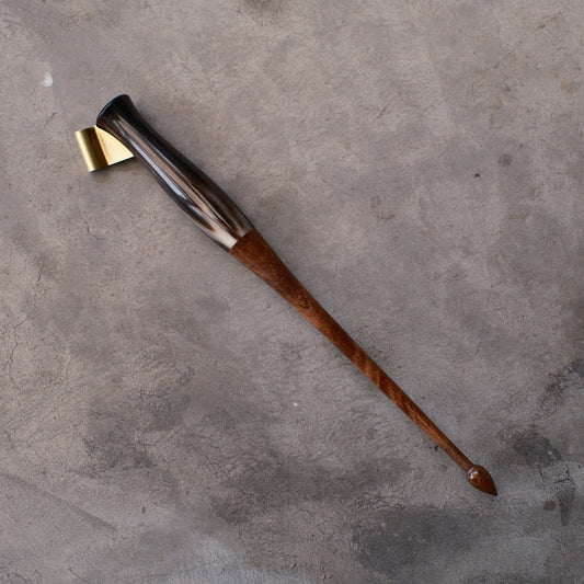 【10/15(水)20時発売】DAO HUY HOANG/カリグラフィーホルダー/Buffalo horn and Walnut Oblique Pen Holder