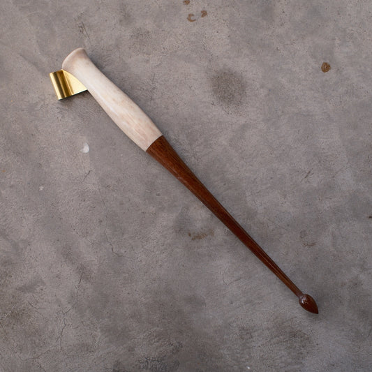 【10/15(水)20時発売】DAO HUY HOANG/カリグラフィーホルダー/White Antler and Walnut Oblique Pen Holder