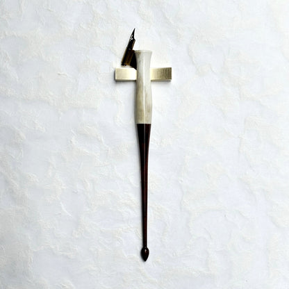 Paper Tree 13th Anniversary Silent Grove Collection/ペンレスト/Brass Pen Rest 三日月 - Crescent Moon