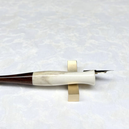 Paper Tree 13th Anniversary Silent Grove Collection/ペンレスト/Brass Pen Rest 三日月 - Crescent Moon