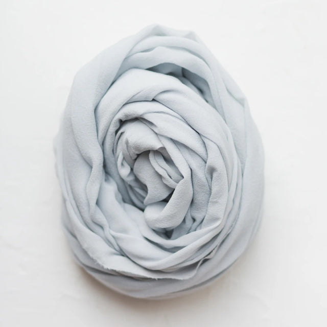 STELLA WOLFE/Silk table runner/French Blue