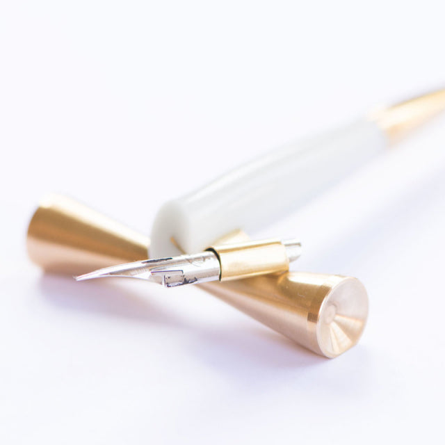 Tom's Studio/カリグラフィーペンレスト/Brass Pen Rest