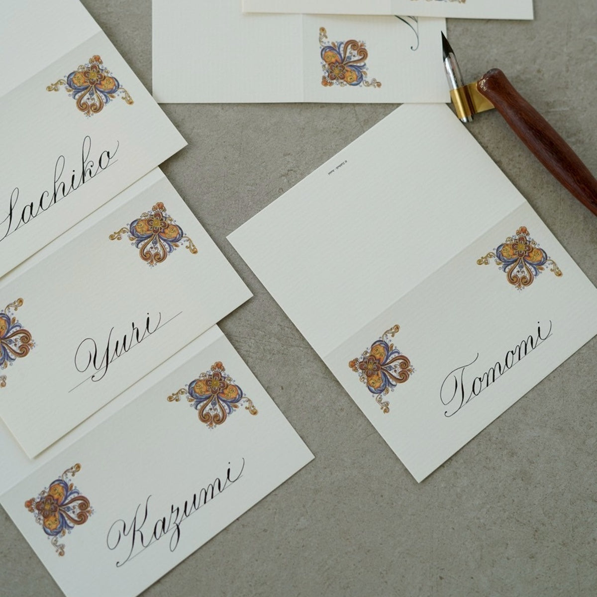 Saori Hamaguchi - Modern Calligraphy センタリング＆レイアウト特訓コース 2026年5月-2026年10月