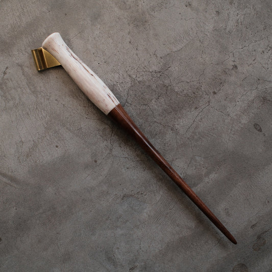 【3/26 20時発売】DAO HUY HOANG/カリグラフィーホルダー/Antler and Walnut Oblique Pen Holder